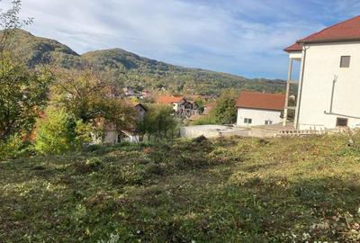 Teren de 1159 mp, în Vlădești - 1