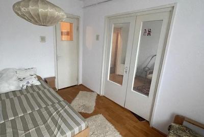 Apartament cu 5 camere decomandat în Miorița - 6