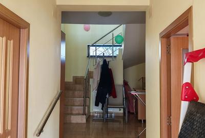 Casă cu 5 camere cu Teren 420 Mp în Fundeni - 3