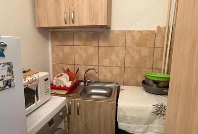 Garsonieră decomandată în Central - 7