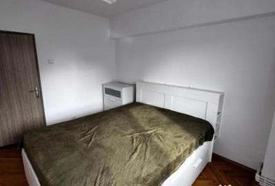 Apartament cu 3 camere decomandat, mobilat în Calea București - 13