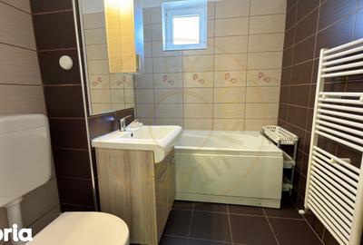 Apartament cu 3 camere semidecomandat în Central - 7