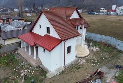 Vila deosebita Parter Mansarda de in Odobesti - 15