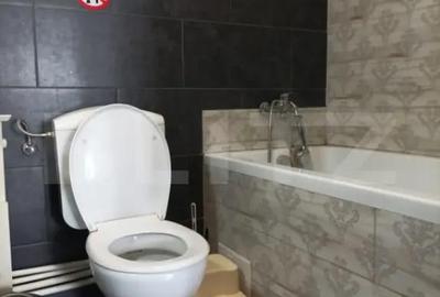 Casă cu 4 camere cu Teren 828 Mp în Central - 2