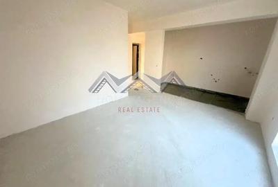 Apartament cu 3 camere semidecomandat în Central - 1