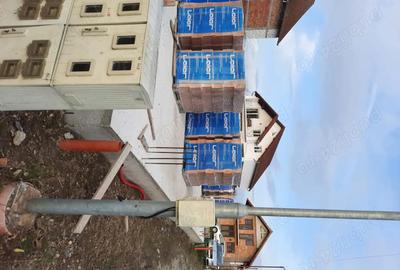 Casă cu Teren 253 Mp în Central - 2