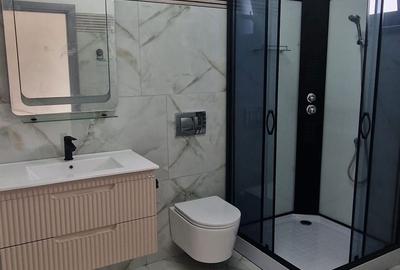 Casă cu 4 camere în Central - 1