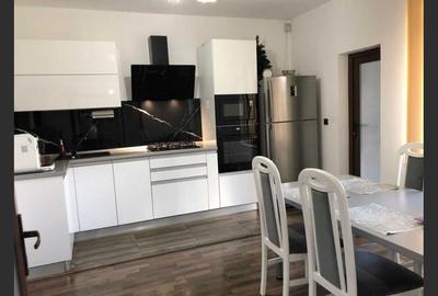 House for sale, 5 Rooms, 180 sqm, 810 sqm, Oradea - 7