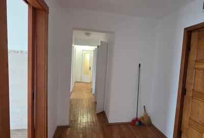 Apartament cu 3 camere decomandat în Bălcescu - 9