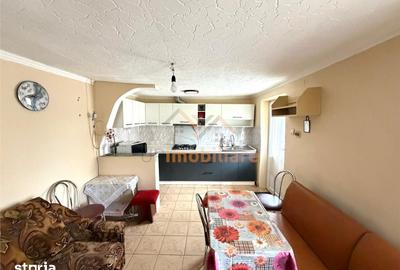 Casă cu 4 camere cu Teren 1081 Mp în Girișu de Criș - 13