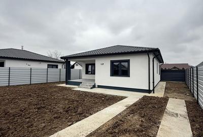 Casă cu 3 camere cu Teren 350 Mp în Letea Veche - 10