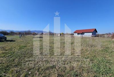 Teren Construcții intravilan de 410 mp, în Partoș - 3