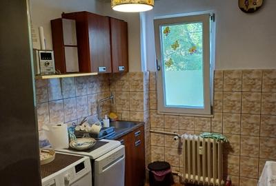 Inchiriez apartament 2 camere - 3