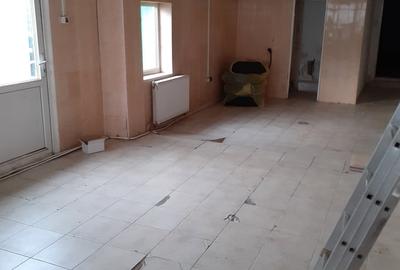 Casă cu 2 camere cu Teren 298 Mp în 16 Februarie - 1