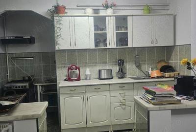 Vand Apartament 3 camere, Zona Teilor, Pite?ti - 2