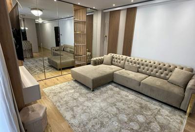 Apartament cu 3 camere semidecomandat în Sud
