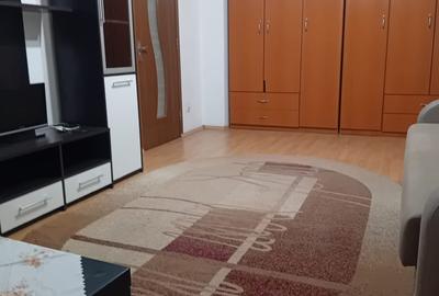 Apartament cu 2 camere semidecomandat în Titan