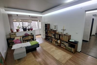 Apartament 3 camere, renovat, poziție retrasă (nu la bulevard) – Metrou 500 m - 14