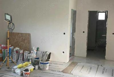 Casă cu 2 camere cu Teren 2900 Mp în Gelu - 2