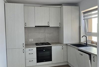 Apartament cu 3 camere în Tractorul - 2