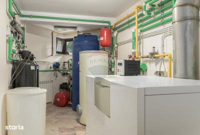 Casă cu Teren 956 Mp în Central