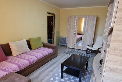 Inchiriez apartament 2 camere Ghencea - 1