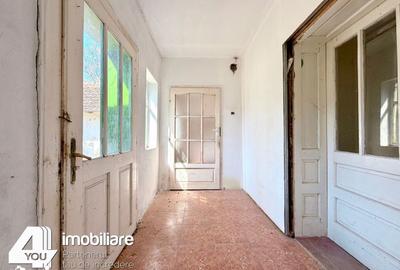 Casă cu 3 camere cu Teren 2114 Mp în Central - 14