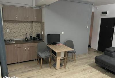 Apartament cu 2 camere în Tolstoi
