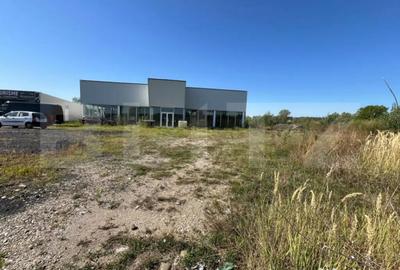 Spațiu comercial, de 480 mp, în Central - 7