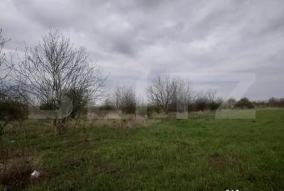 Teren de 3515 mp, în Central - 10