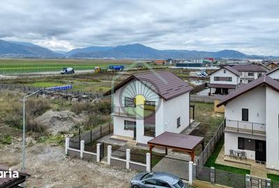 Casă cu 4 camere cu Canalizare în Tărlungeni - 20
