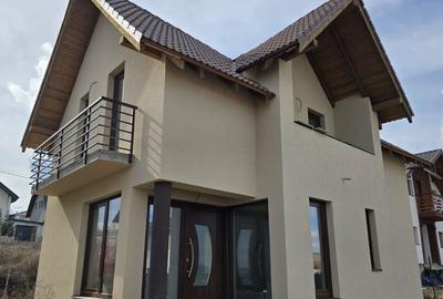 Casă cu 4 camere în Apahida - 2