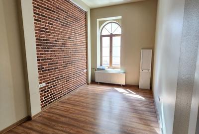 Apartament cu 2 camere în P-ța Unirii - 4