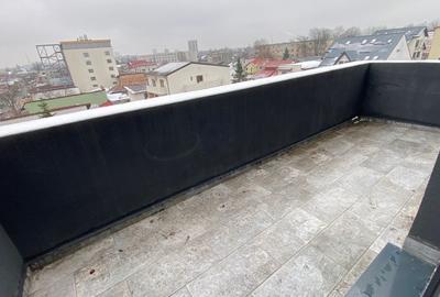 Apartament cu 4 camere decomandat în Giulești - 11