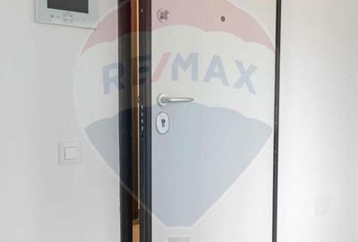 Apartament cu 2 camere decomandat în Vișani