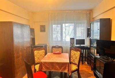 Comision 0 la cumparare! Garsoniera CENTRU-Mercur,etaj 5,spatioasa - 1