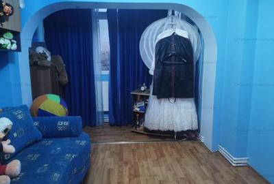 Apartament cu 3 camere decomandat în Școlilor - 3