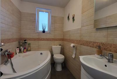 Casă cu 4 camere cu Teren 100 Mp în Central - 7