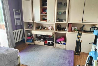 GIROCULUI - 2 Camere - Etaj 2 - DECOMANDAT -  2 Balcoane - 5