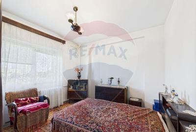 Apartament cu 3 camere de vanzare in zona Decebal - Baba ... - 8