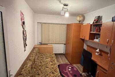 Apartament cu 3 camere decomandat, mobilat în Central - 4