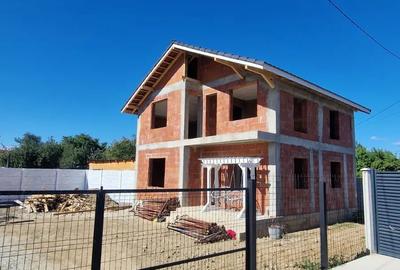 Casa la rosu Tg Jiu - 3