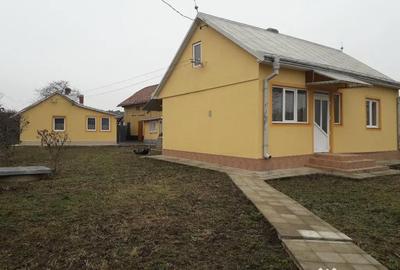 Casă cu 3 camere cu Teren 1800 Mp în Plopeni - 2