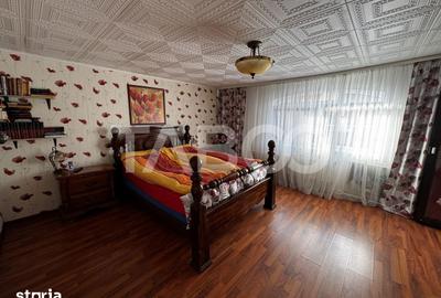 Casă cu 3 camere cu Canalizare în Cristian - 10