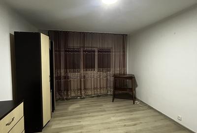 Garsonieră decomandată, mobilată în Energiei - 2