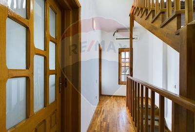 Casă individuală cu 5 camere cu Canalizare în Eroii Revoluției - 13