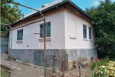 De vinzare casa cu teren in com.Bujoreni - 1