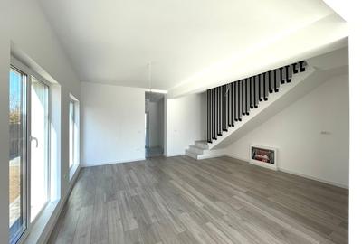 Duplex cu 5 camere cu Teren 250 Mp în Moșnița Veche - 2