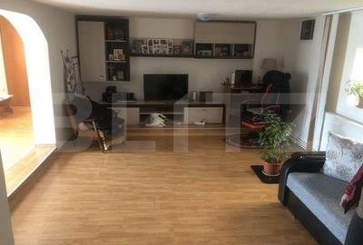 Casă cu 4 camere cu Teren 1420 Mp în Central - 9