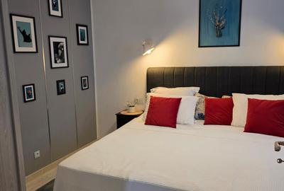 Duplex cu 3 camere cu Canalizare în 13 Septembrie - 1